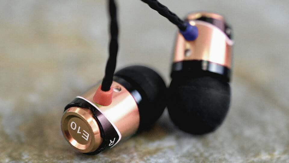 8 Best Earbuds under 50 in 2023 (inear headphones)