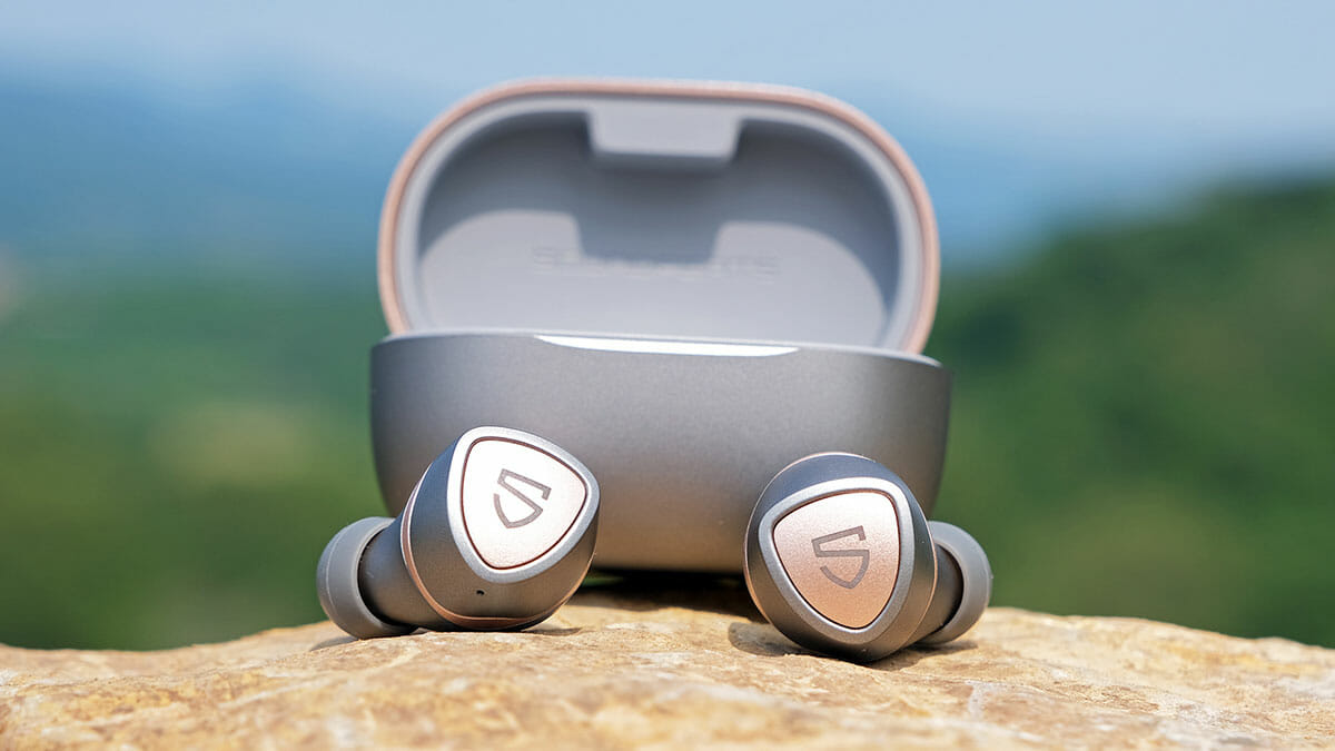 Here Are The Best Cheap Wireless Earbuds Under $25 On