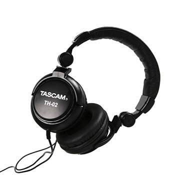 Tascam TH02 Tascam TH02