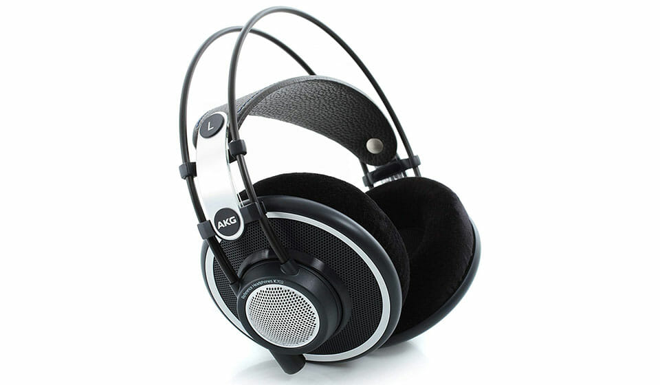 AKG K702