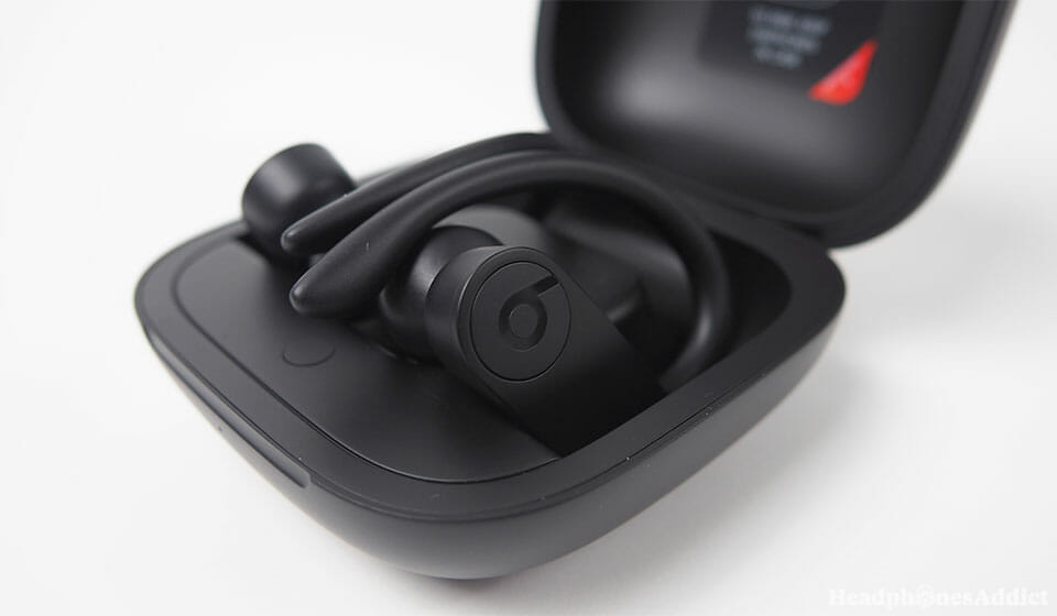 Powerbeats 3 pulsing online red