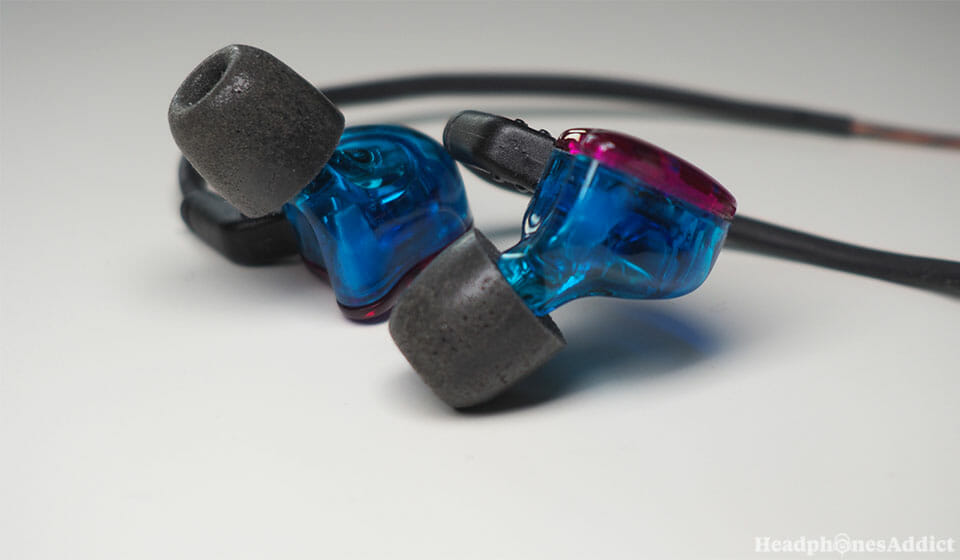 MOONDROP Chu In-Ear Monitors Review - $20 ticket to Hi-Fi Audio - Packaging  & Accessories