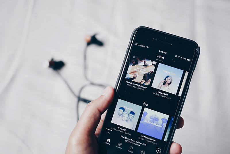 Listen to Music Together: Top Music Sync Apps to Party With Friends Online