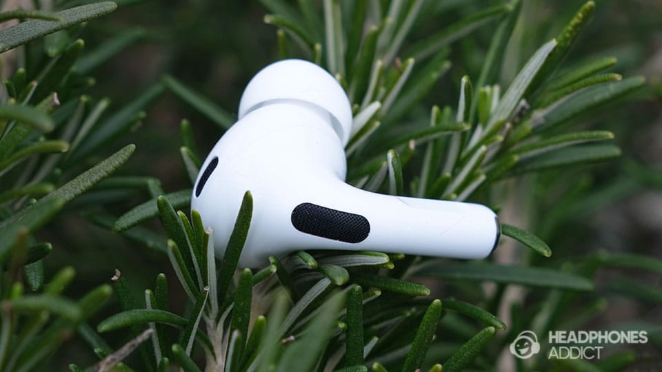 Apple AirPods Pro 2 earbud